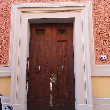 Frassinago House *